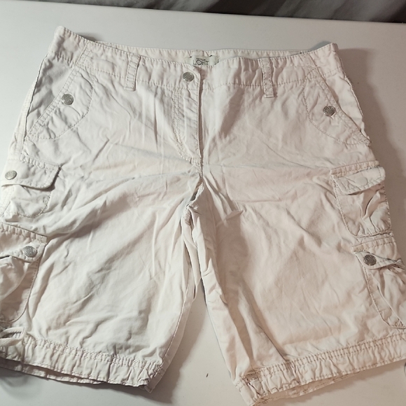 LOFT Women's Light Cargo Shorts - Picture 1 of 8